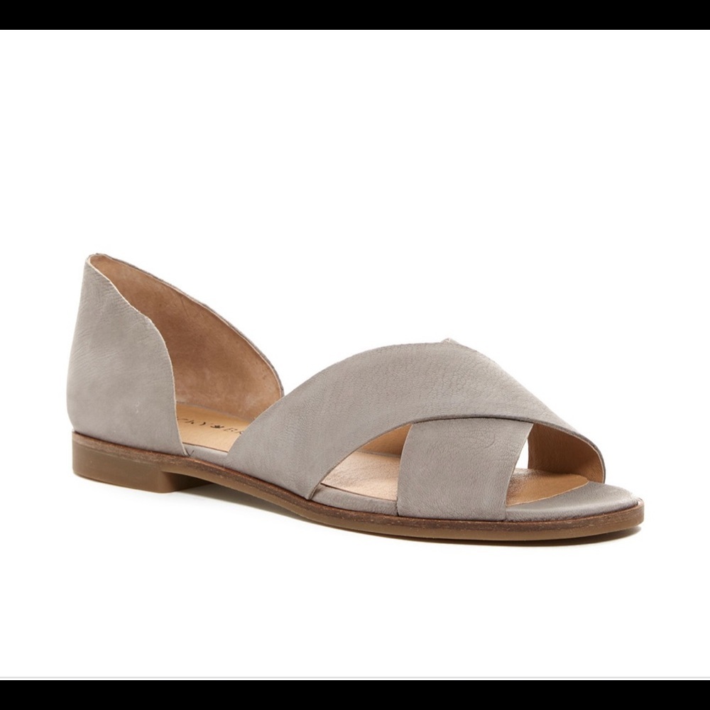 Lucky Brand Gallah Crisscross Flat Sandal Size 8.5